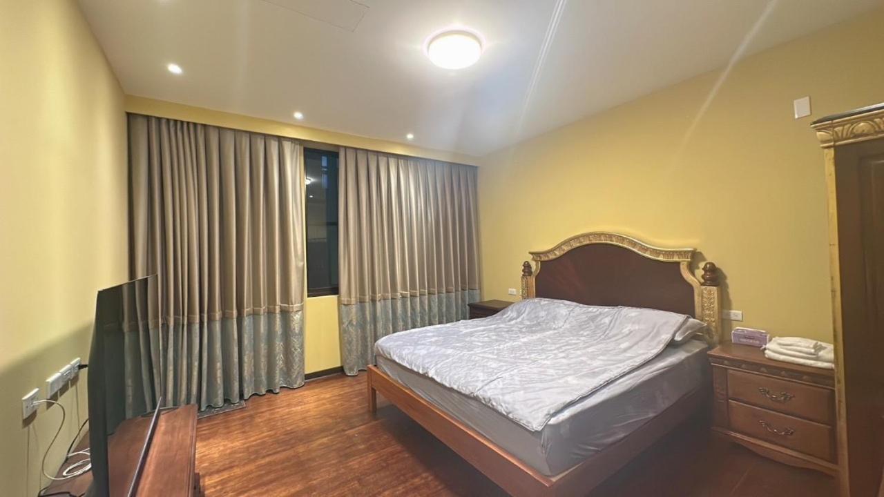 Appartamento 寶格儷舍 Tainan Esterno foto